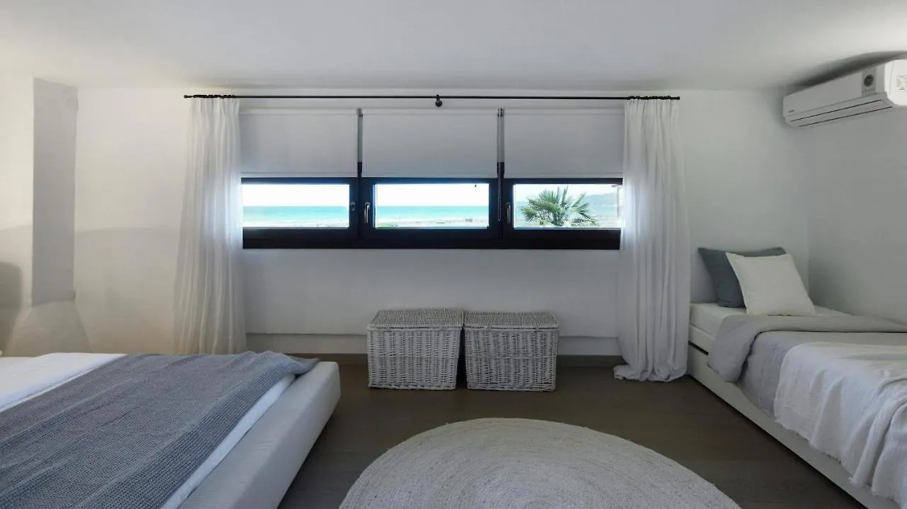 Soleado Beachfront Villa Skála Foúrkas